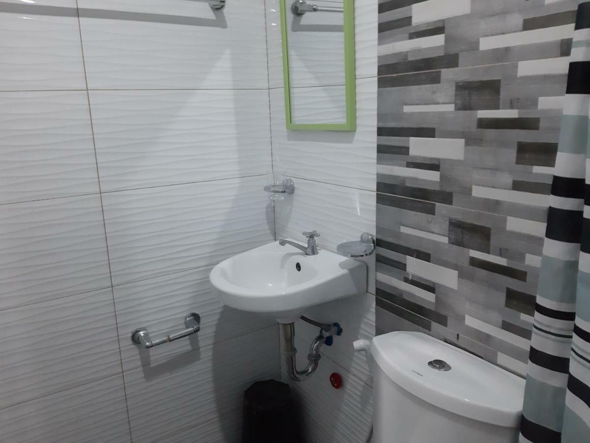 Oyo 712 Island Hop Nido Hostel Эль-Нидо Экстерьер фото