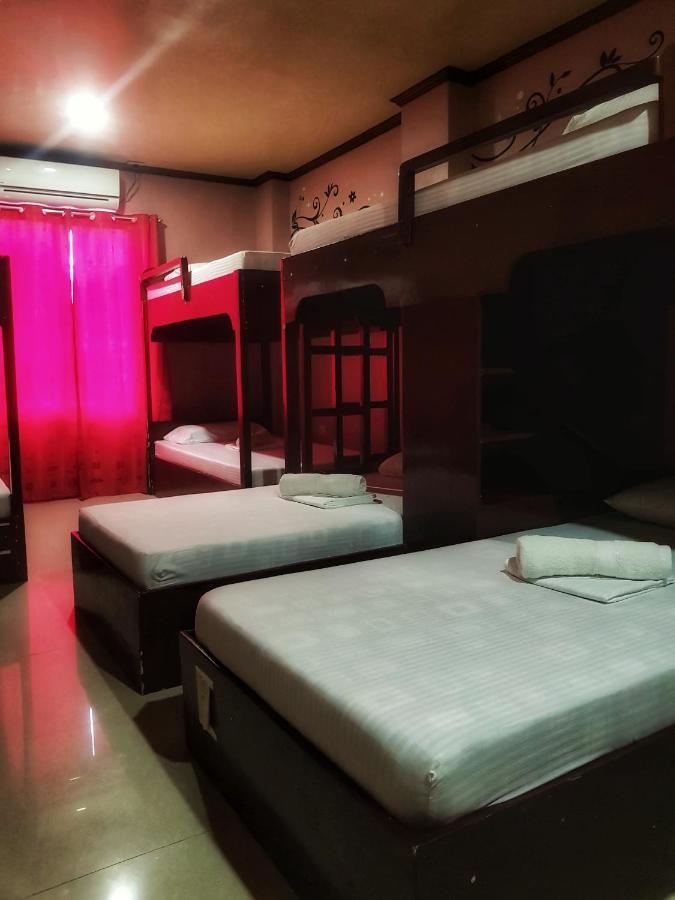 Oyo 712 Island Hop Nido Hostel Эль-Нидо Экстерьер фото