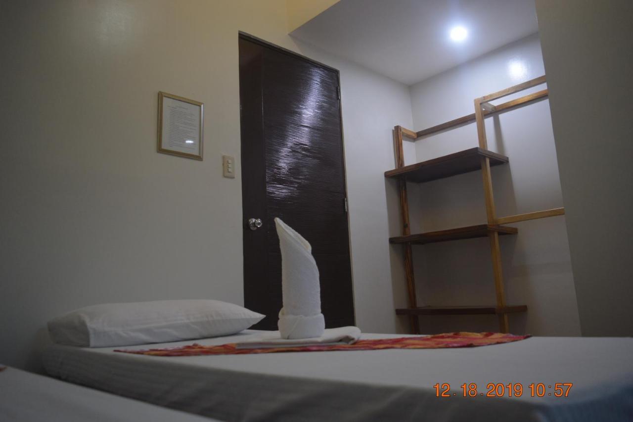 Oyo 712 Island Hop Nido Hostel Эль-Нидо Экстерьер фото